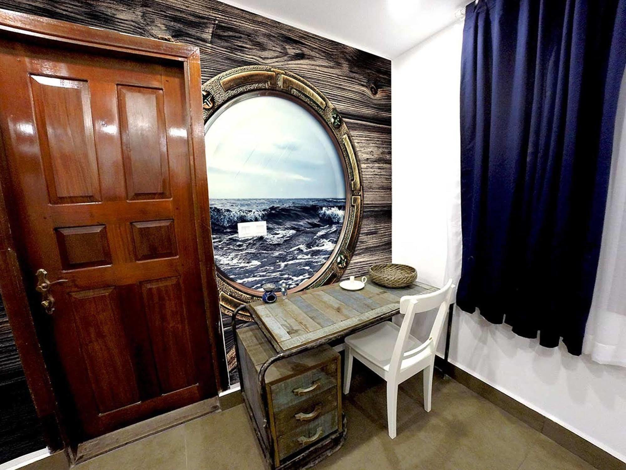 Aura Thematic Hostel Phnompen Kültér fotó