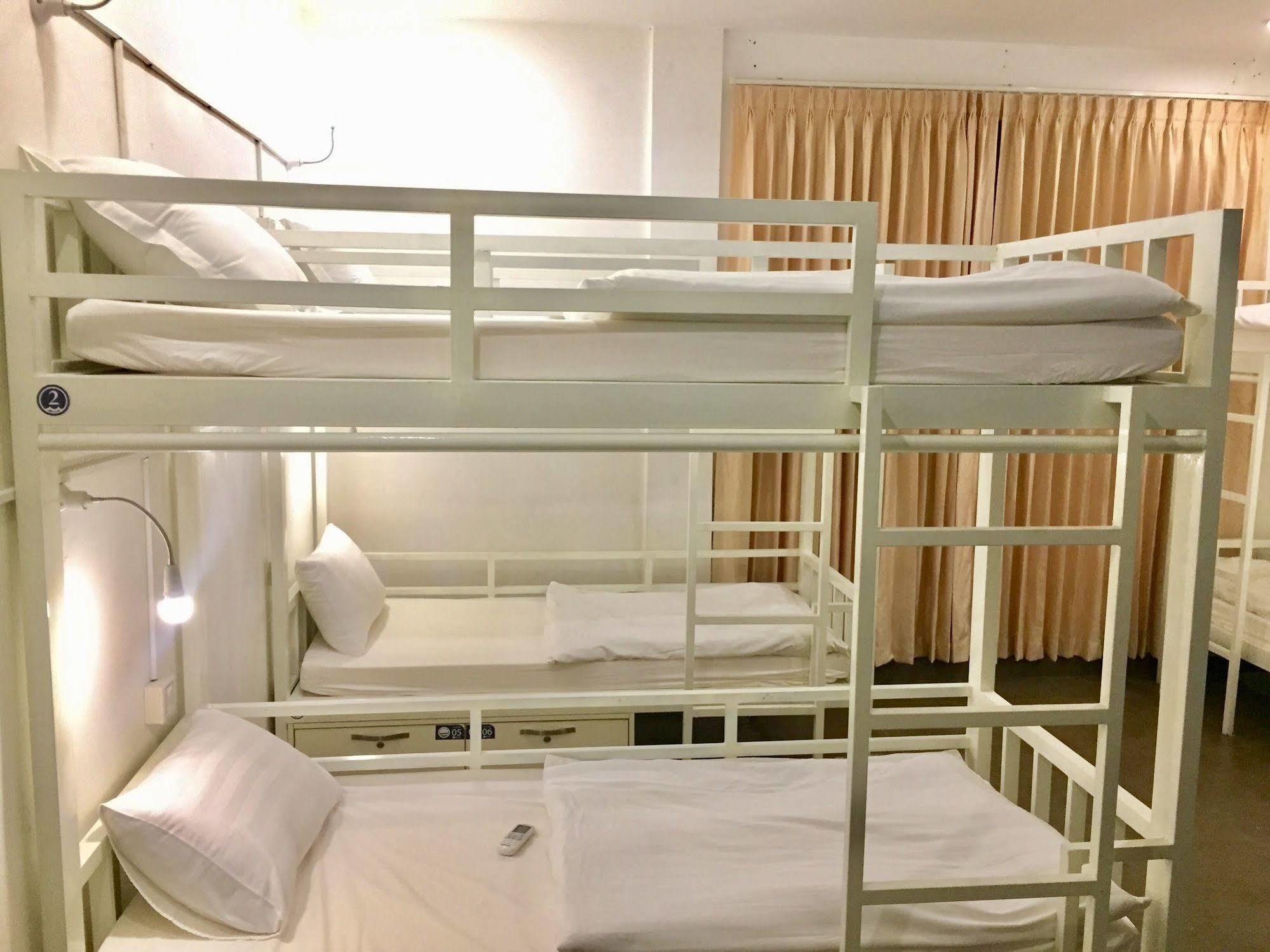 Aura Thematic Hostel Phnompen Kültér fotó