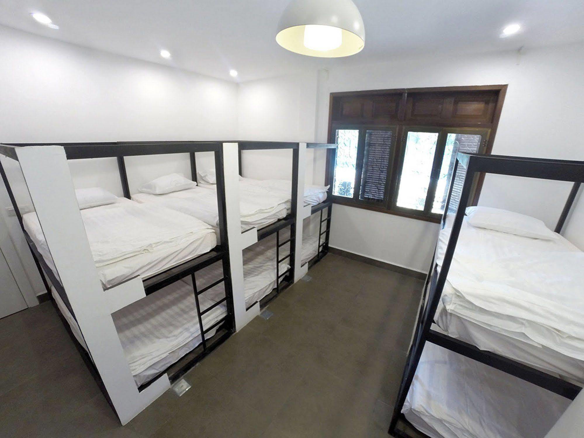 Aura Thematic Hostel Phnompen Kültér fotó