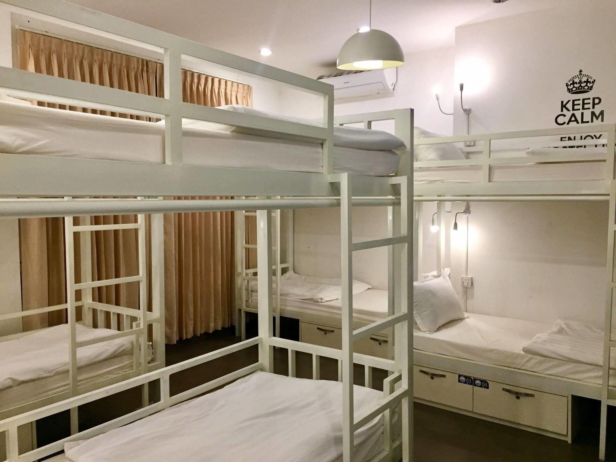 Aura Thematic Hostel Phnompen Kültér fotó